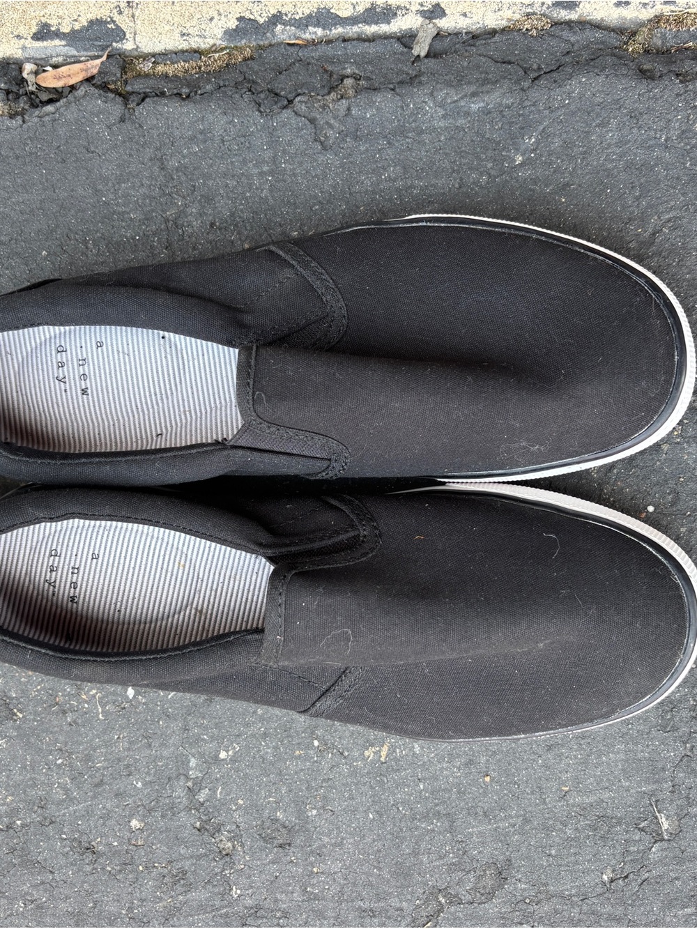 NWT Slip-On Canvas Shoes - Black